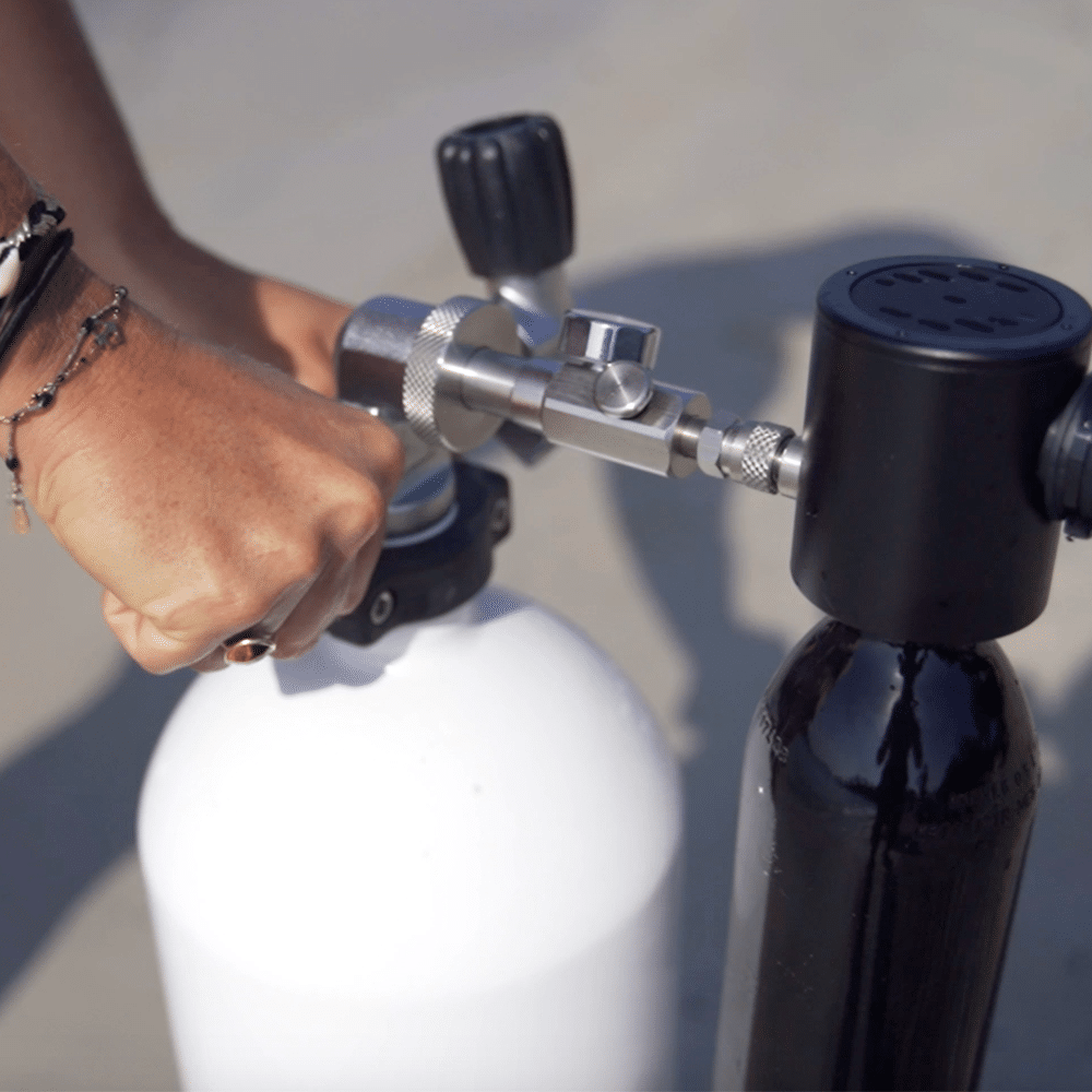 Station de remplissage DIN - Karbones : mini bouteille de plongée